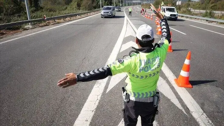 Kocaeli'de bu yolu kullanacaklar dikkat! Trafiğe kapatıldı