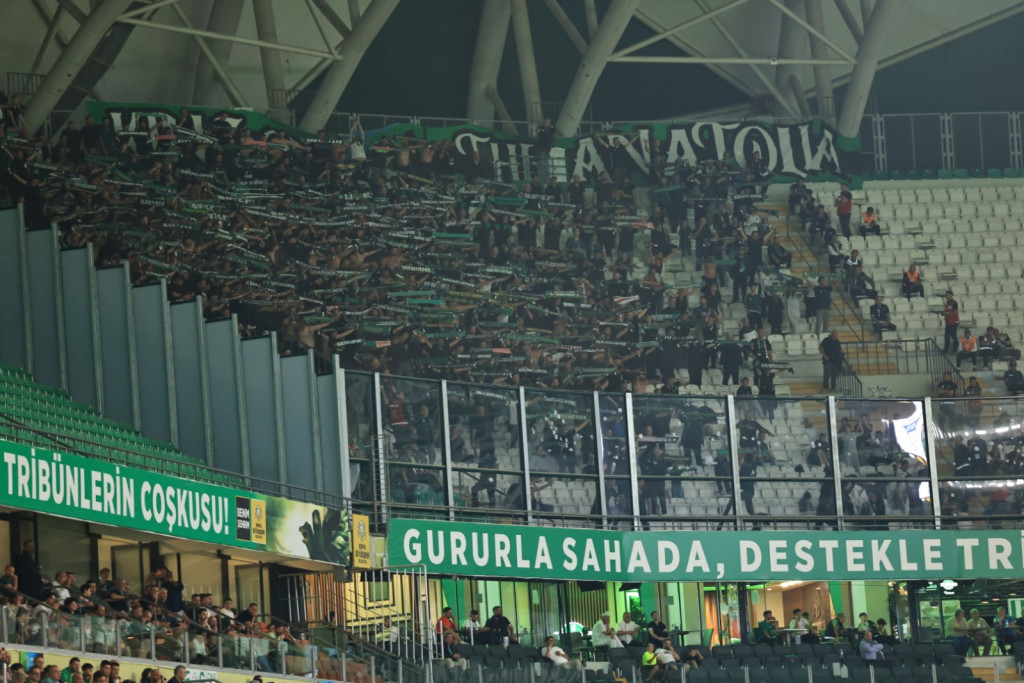 Gördünüz mü şimdi Hanya’yı Konya’yı!