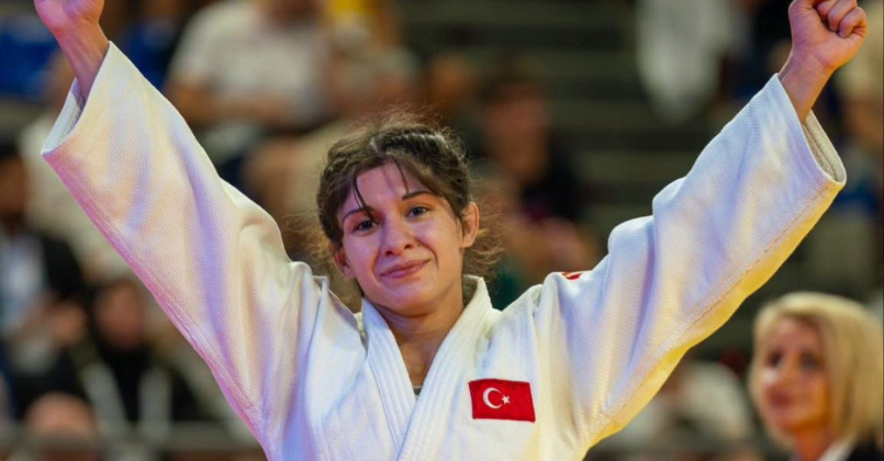 Tuğçe’den altın madalya