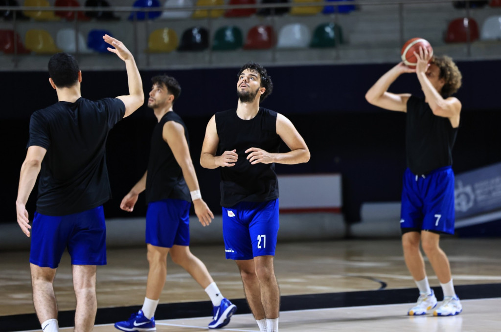 Kağıtspor’un dev adamları sezonu açtı!
