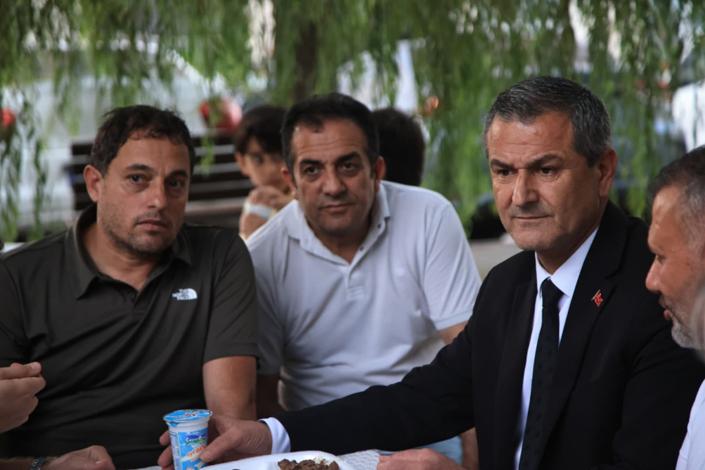 Şenol Çiçek’i spor ve siyaset camiası yalnız bırakmadı