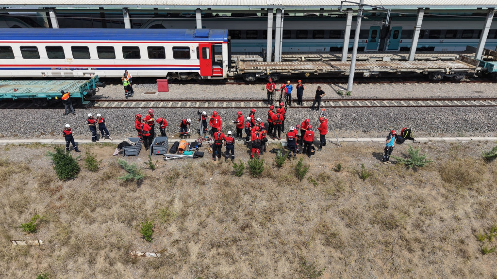 Kocaeli'de tren kazası tatbikatı!