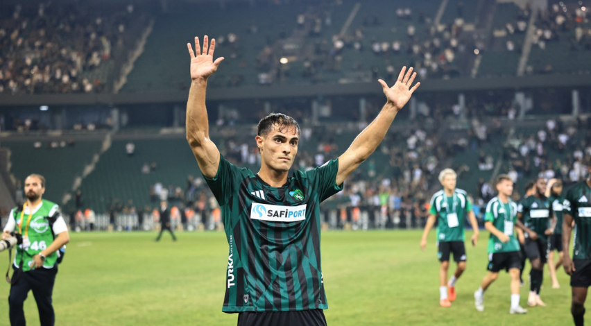 Metehan Altunbaş tribünlere hayran kaldı