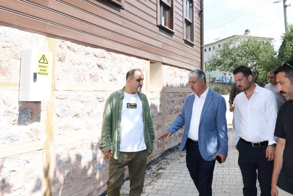 Tavşancıl'a tarihi dokuya uyumlu yeni sosyal tesis geliyor