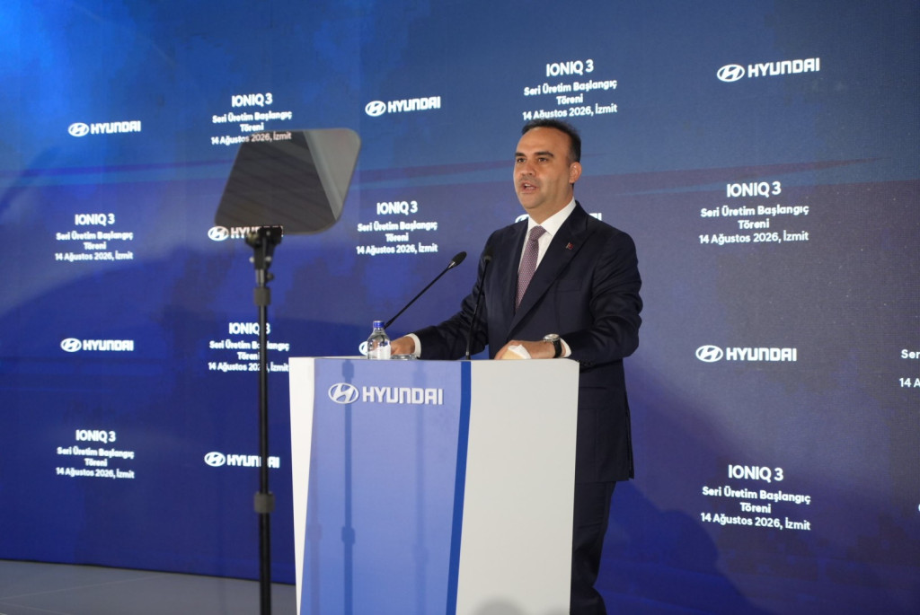 Bakan Kacır: Türkiye sanayide vites yükseltti