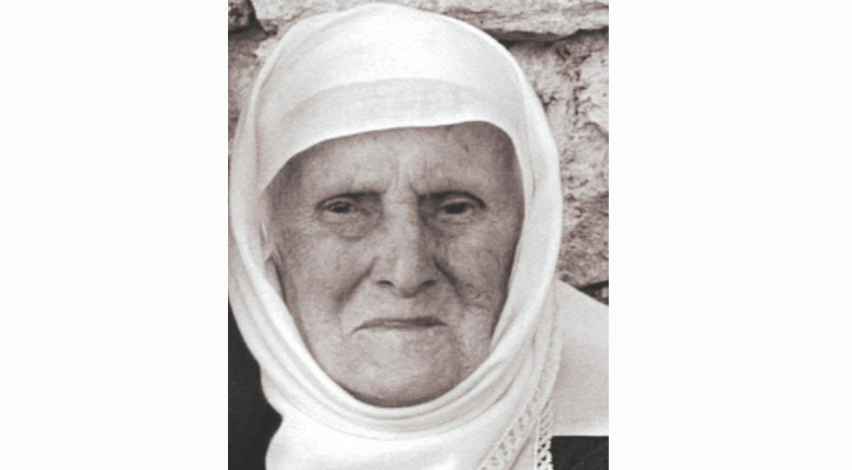 Gölcük’ün asırlık çınarı vefat etti