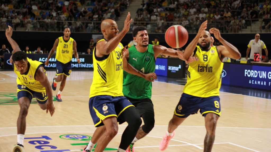 Glint Körfez Basket, Fenerbahçe’yi devirdi! 