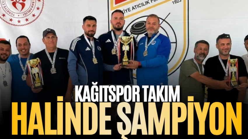 Kağıtspor takım halinde şampiyon