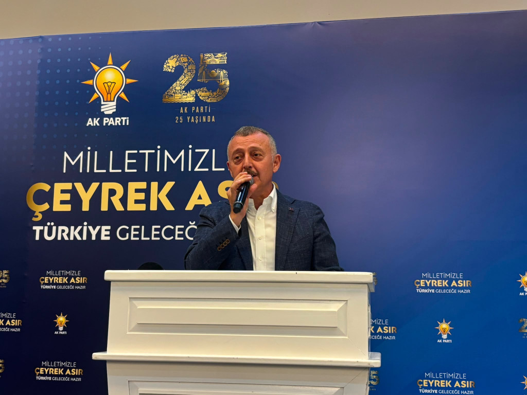 Büyükakın: “İyi ki sizler gibi yol arkadaşlarımız var”
