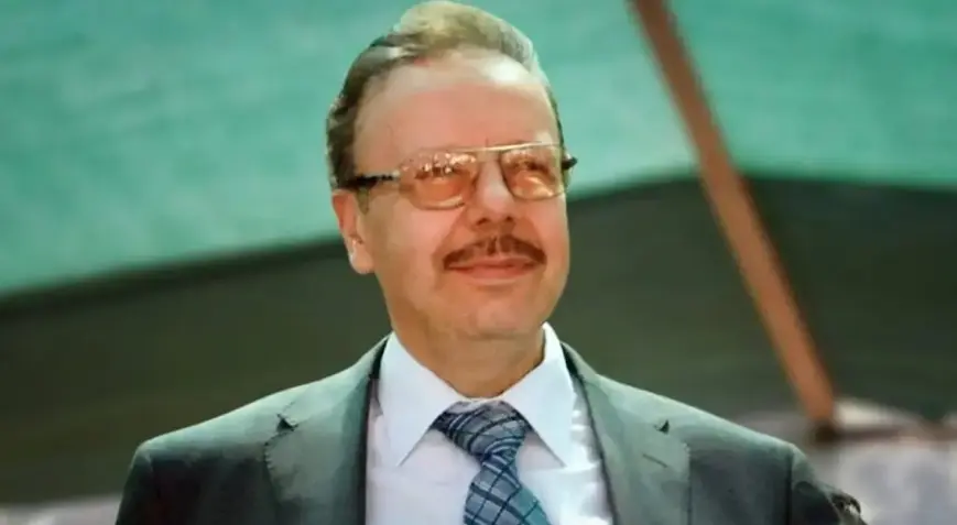 Eski Bakanın mezarı açılacak!