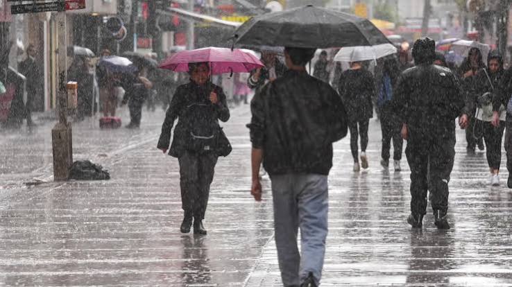 Meteoroloji uyardı: 11 il için kuvvetli sağanak alarmı