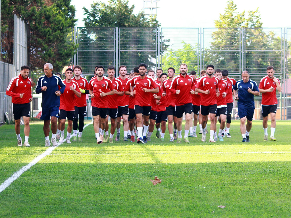 Gölcükspor'da 3. etap çalışmaları başladı