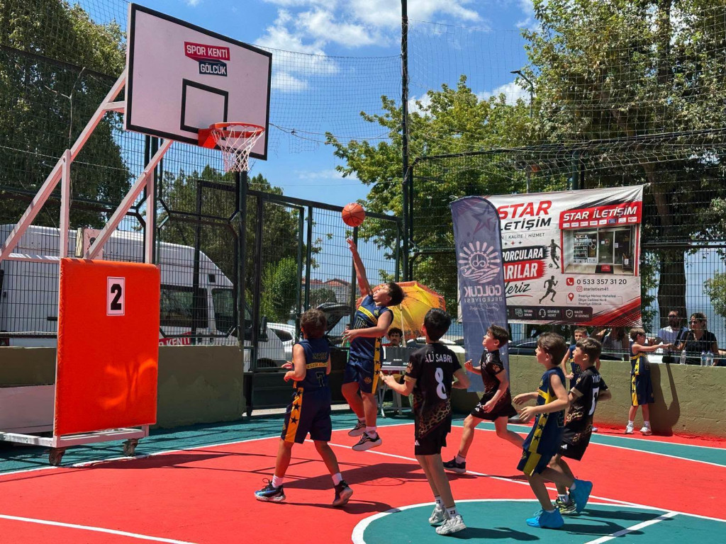 Sokak basketbolunda çok büyük coşku