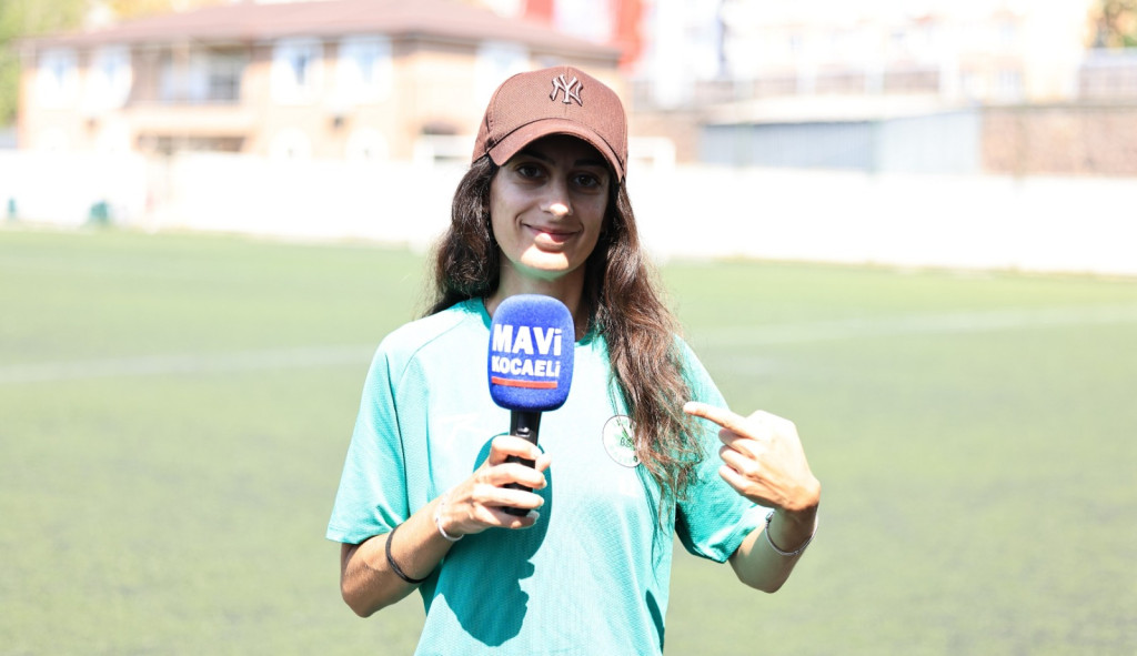 Özge Arslan, Baçspor kız futbol takımı için süre verdi