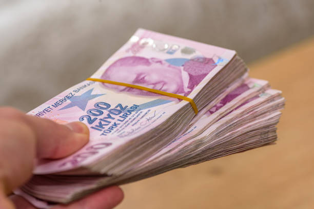 Emekli maaşına dev zam geliyor!