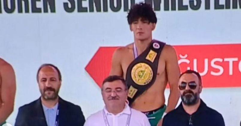 Kağıtsporlu Ferhat Dünya Şampiyonu