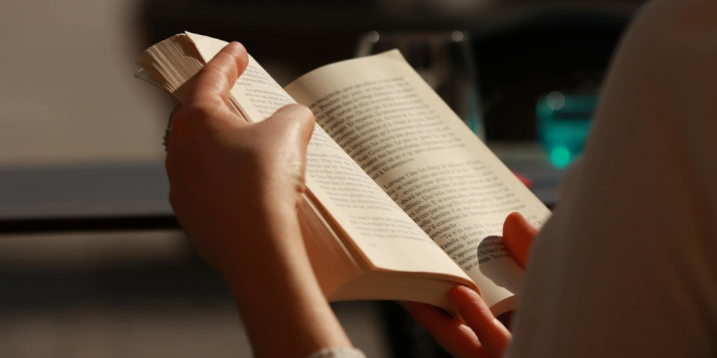 Günde 15 dakika kitap okuyana para verecekler!