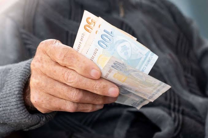 Emekli olacaklar bunu kaçırmasın! Önce başvuran kazanacak