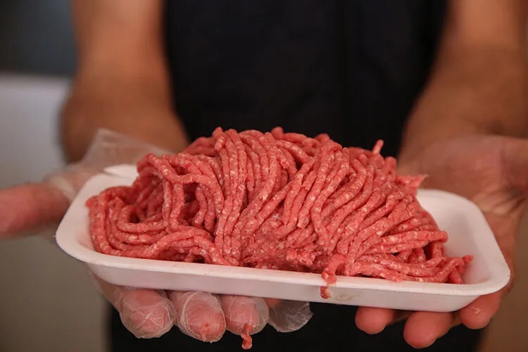 Türkiye şokta! Kıymada tek tırnaklı eti ve sakatat çıktı!