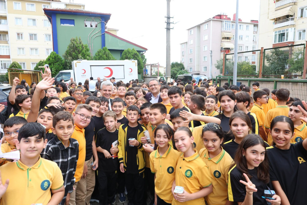 Sertif Gökçe’nin çocuklarla buluşması büyük ilgi gördü