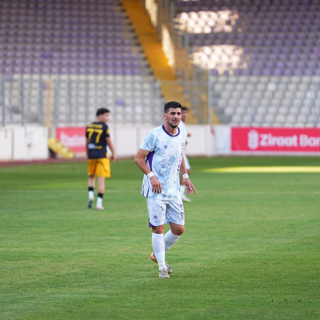 Kocaelispor’un eski futbolcusu amatöre döndü 