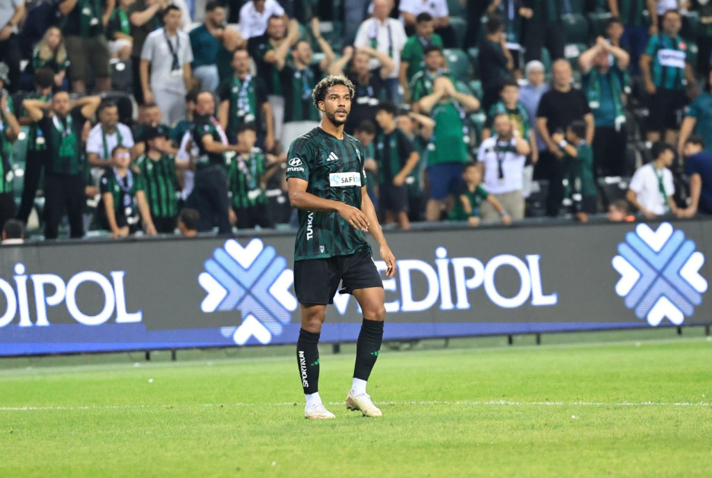 Aye: Kaç gol atacağımı Allah bilir