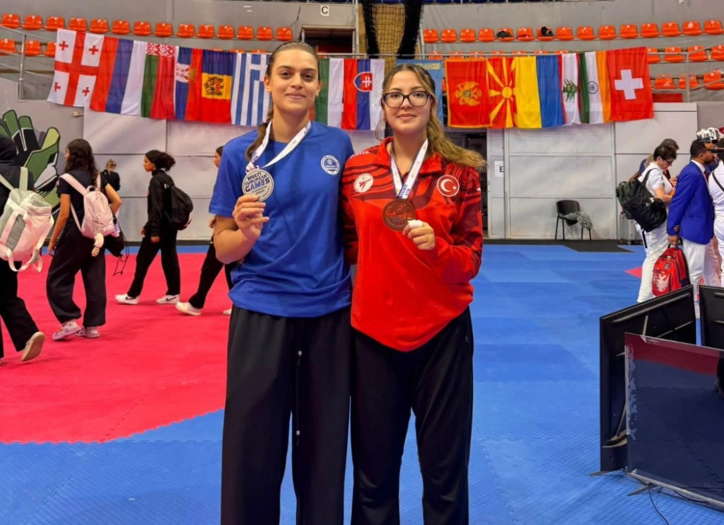 Zehra ve Ceren Avrupa biletini kaptı
