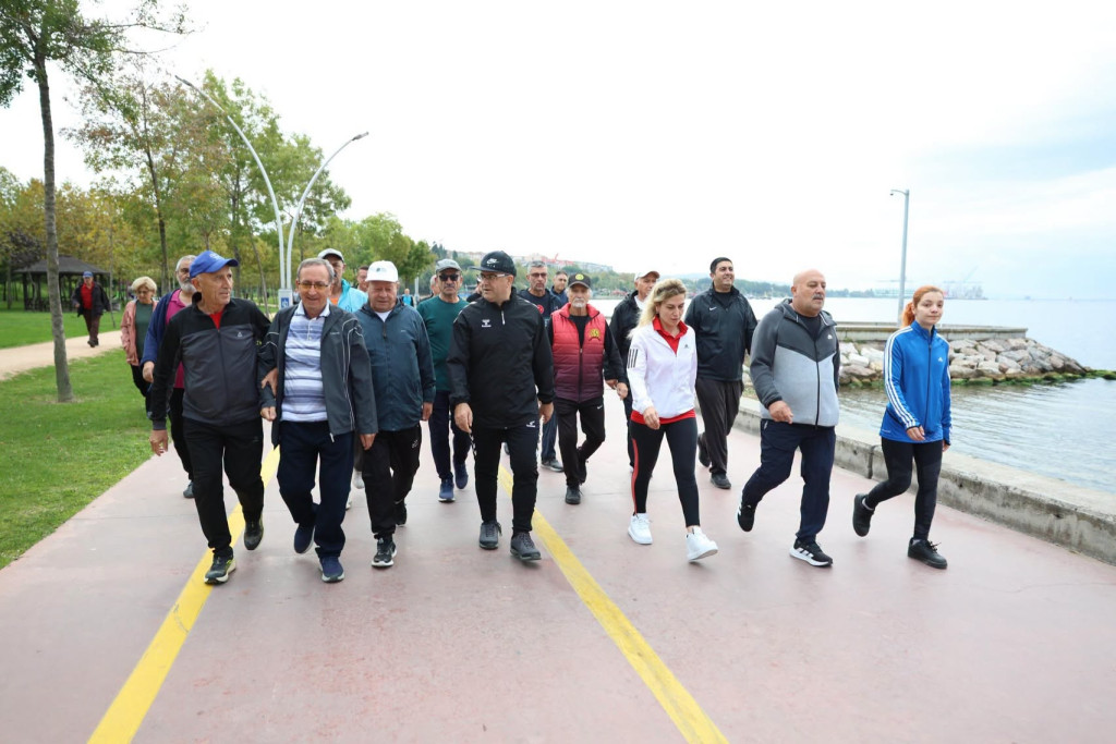Derince’de Sağlıklı Yaşam Yürüyüşü’ne ilgi büyük