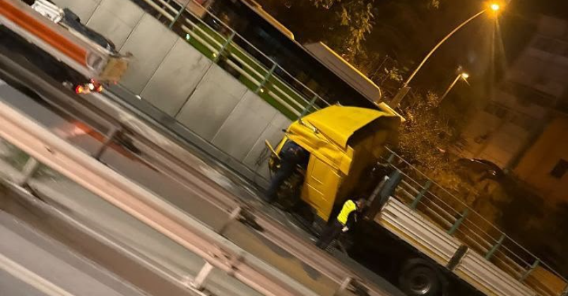 İzmit’te D-100 savaş alanına döndü!