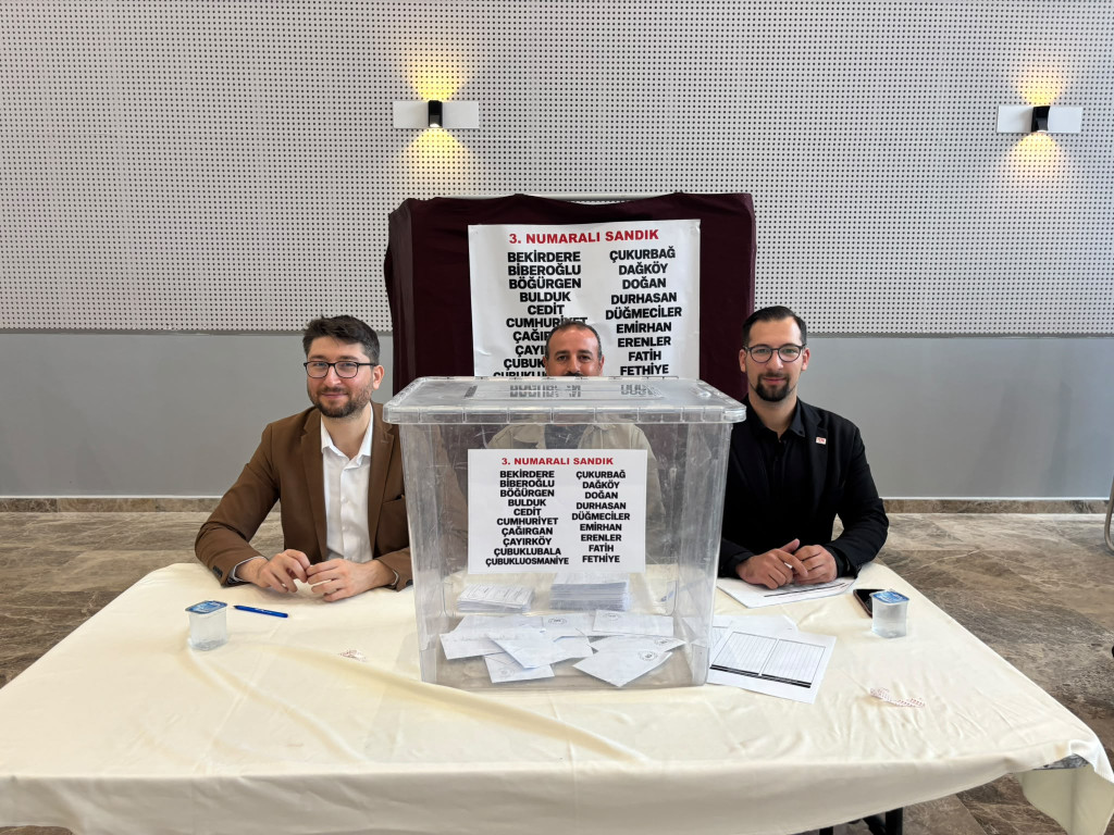 Yeni Parti İzmit için seçim başladı! 10 sandık kuruldu