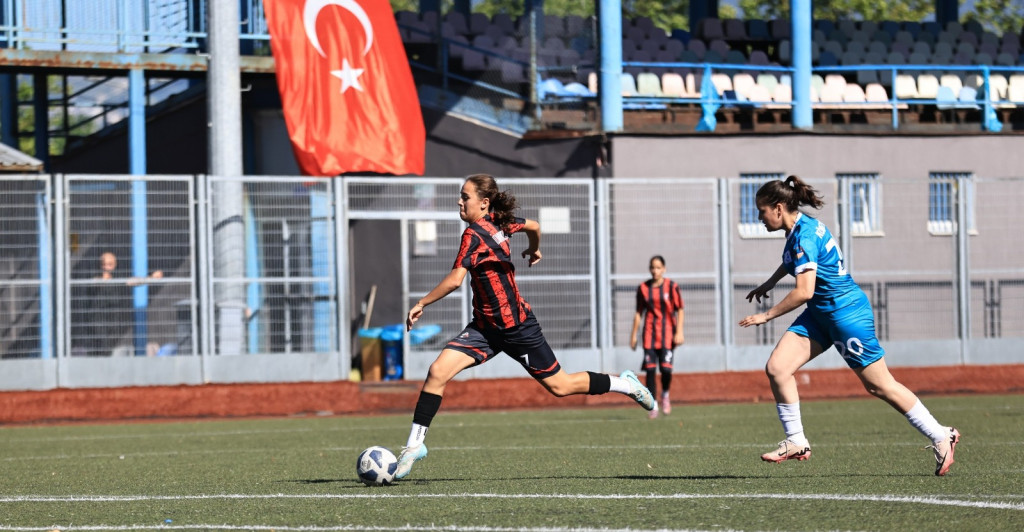 İzmitli 4 kızımız milli takımda!