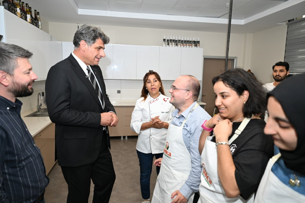 Başkan Kocaman, öğrencilerle buluştu