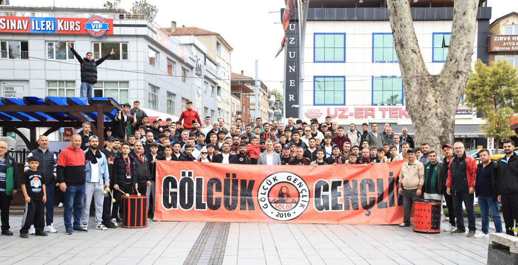 Yola çıkıyorlar