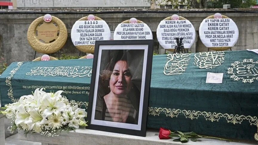 Usta oyuncu Gülsen Tuncer son yolculuğuna uğurlandı