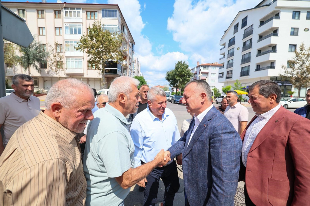 Büyükakın: “Büyükşehir Belediyesi sizin için var”