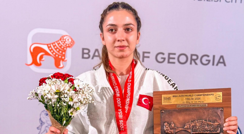 Zeynep Bozdemir dünya üçüncüsü