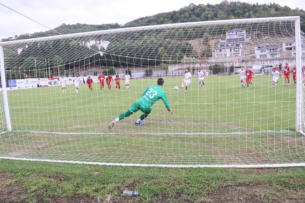 Gölcükspor’da penaltı krizi