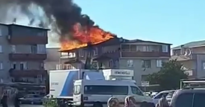 Kocaeli'de çatı alevlere teslim oldu