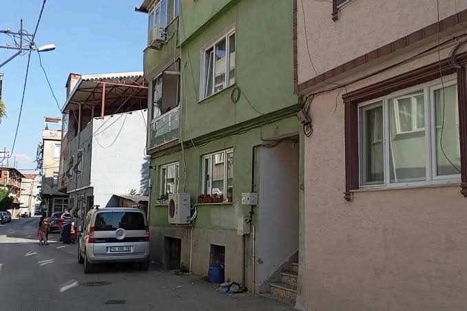 Yaşlı çift evde ölü bulundu!