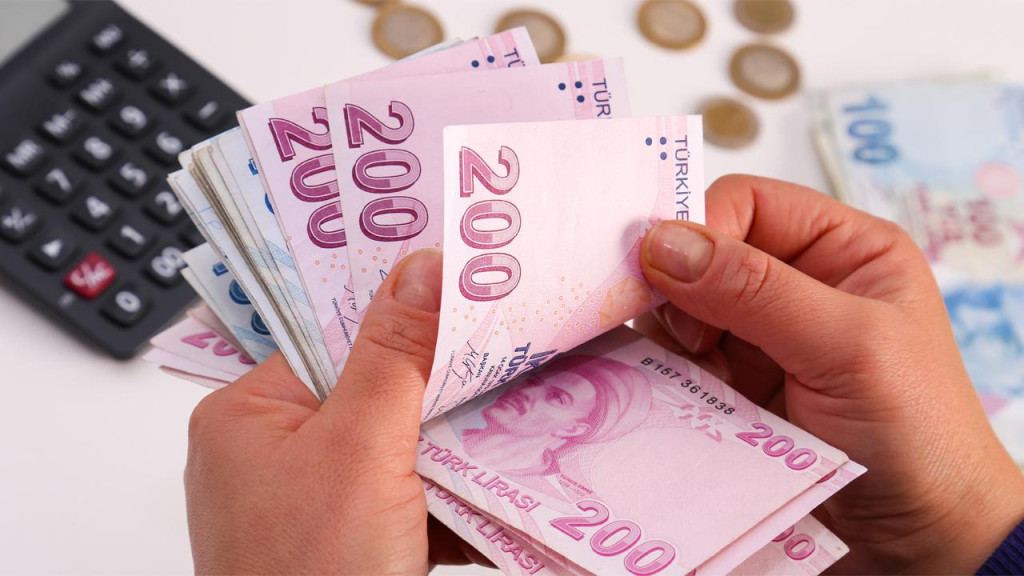 Emekliye 32 bin TL! Bu parayı kimler alacak?