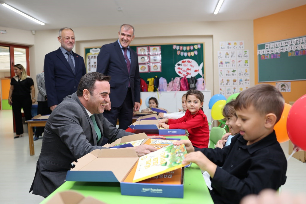 Başiskele'de anaokulu öğrencilerine eğitim seti