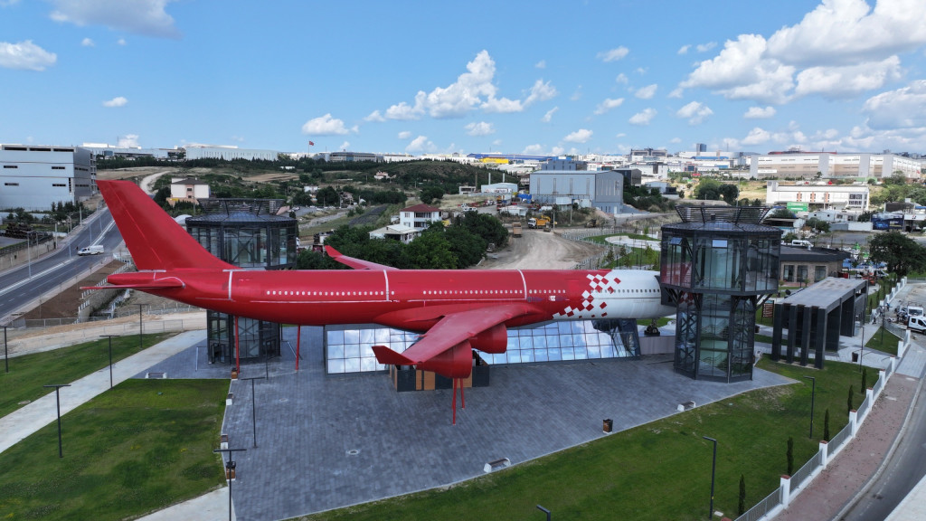 UçakPark'ta çıkan yangın söndürüldü