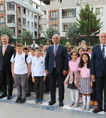 Başkan Söğüt yenilenen okul kantinini inceledi
