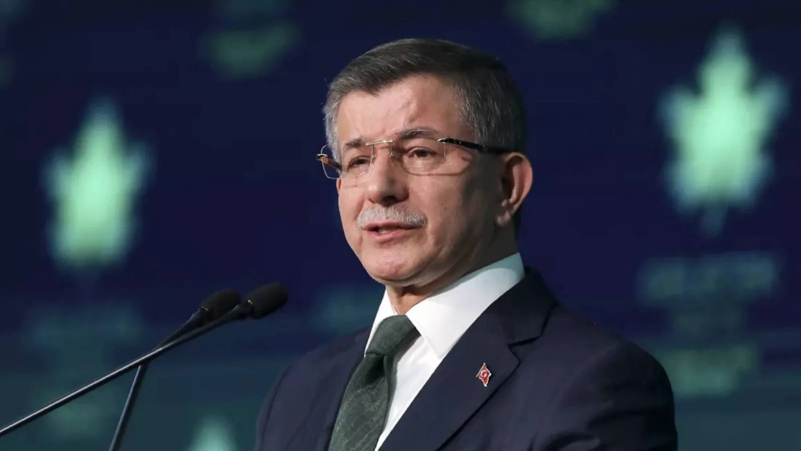 Ahmet Davutoğlu hakkında soruşturma kararı