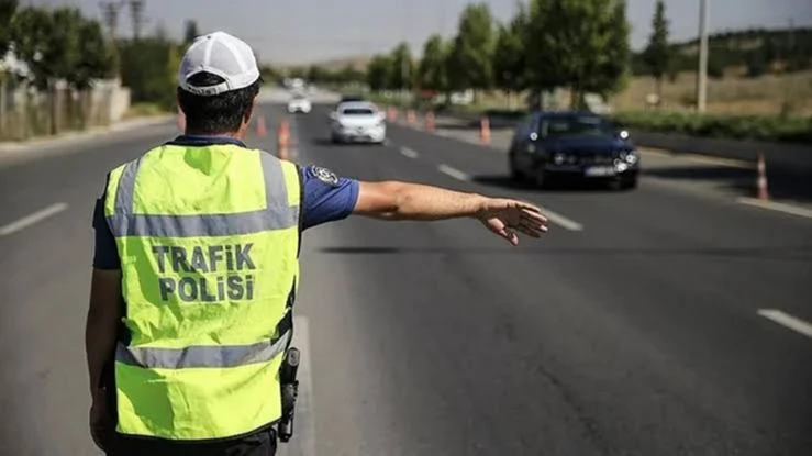 Bazı yollar trafiğe kapatıldı!