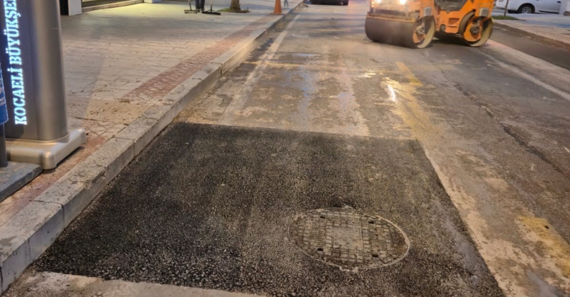 İzmit’te yollar baştan aşağı yenileniyor