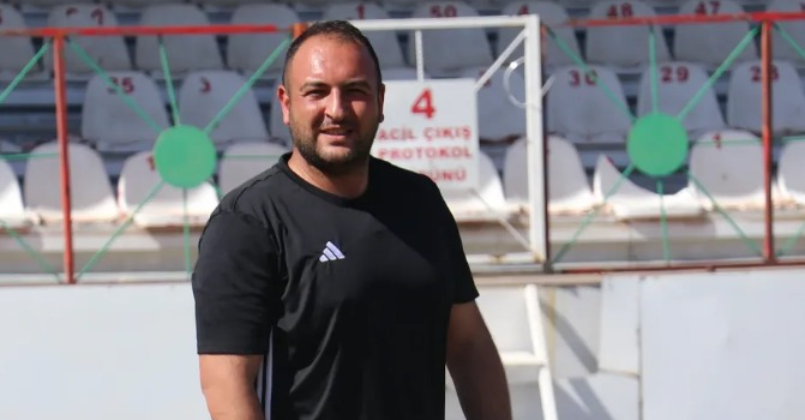 Gölcüklü teknik adamın takımı lider
