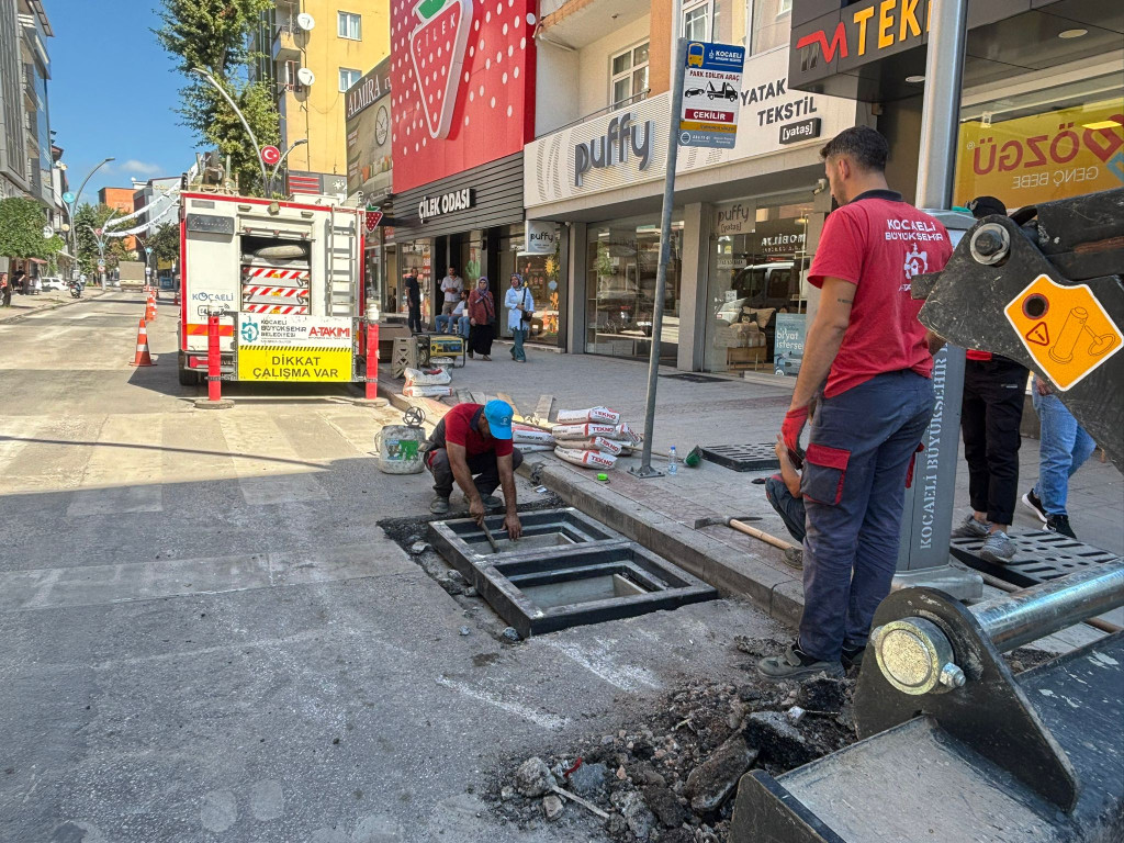 Büyükşehir, Zincirlikuyu Caddesi’ni de baştan sona yeniliyor