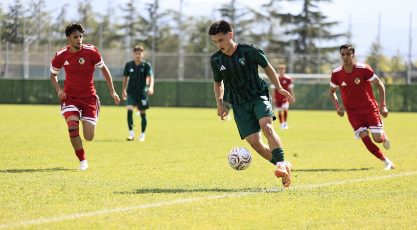 Kocaelispor, Gaziantepspor PAF maçının ilk yarısı sona erdi