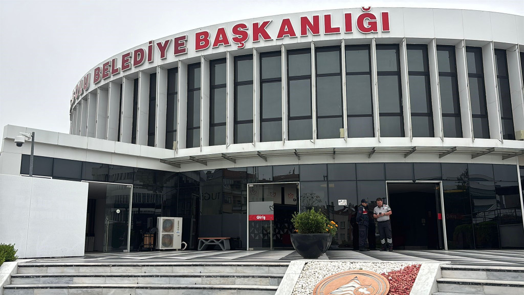Belediyeye 34 milyon liralık "hayali mesai" operasyonu!